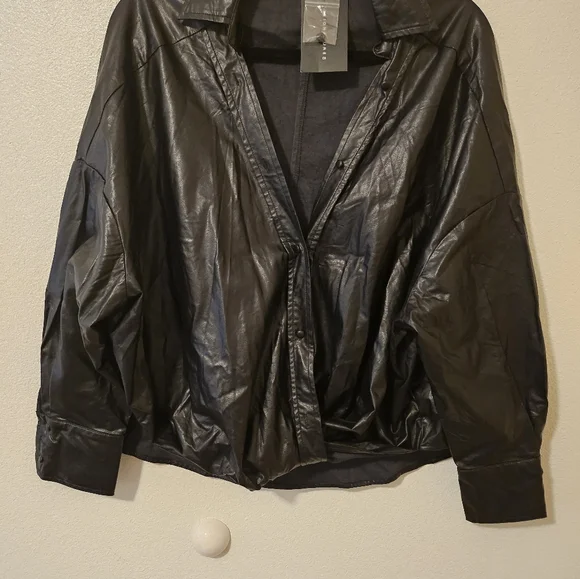 Signature 8 Faux Leather Top Black Size Small - Picture 1 of 8